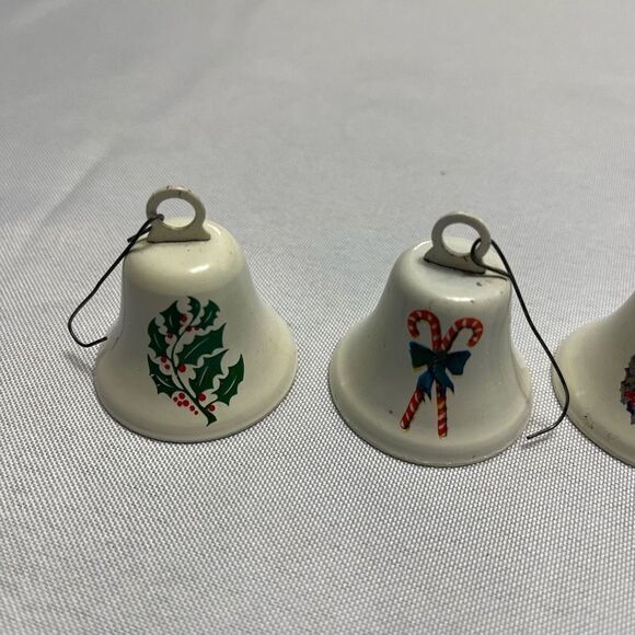 BELVIN BROS UNBREAKABLE BELL 1 3/4”TALL CHRISTMAS ORNAMENTS LOT OF 4 - Picture 2 of 6